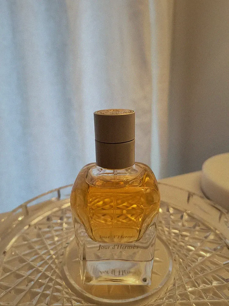 Jour d'Hermes Eau De Parfum 1.6 Oz 50 mL Paris France Designer Perfume